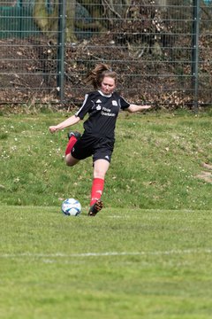 Bild 115 - wBJ SV Henstedt Ulzburg - TSV Sch�nberg : Ergebnis: 5:2